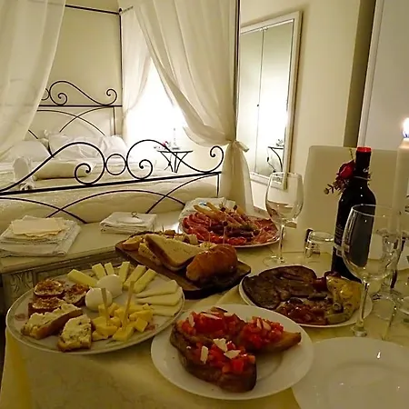 Agora' Oda ve Kahvaltı 4*